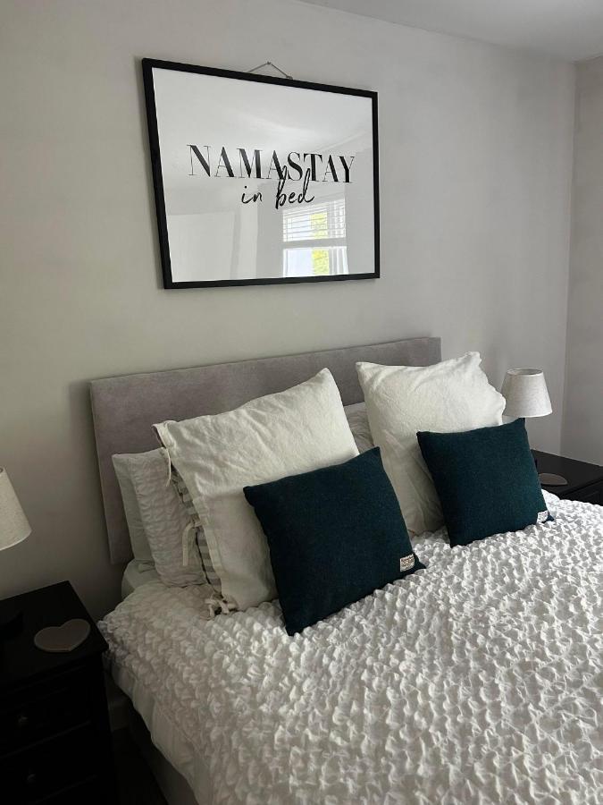 Entire Modern Apartment In Oban With Balcony Екстериор снимка