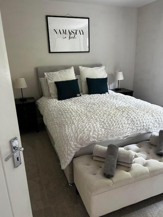 Entire Modern Apartment In Oban With Balcony Екстериор снимка
