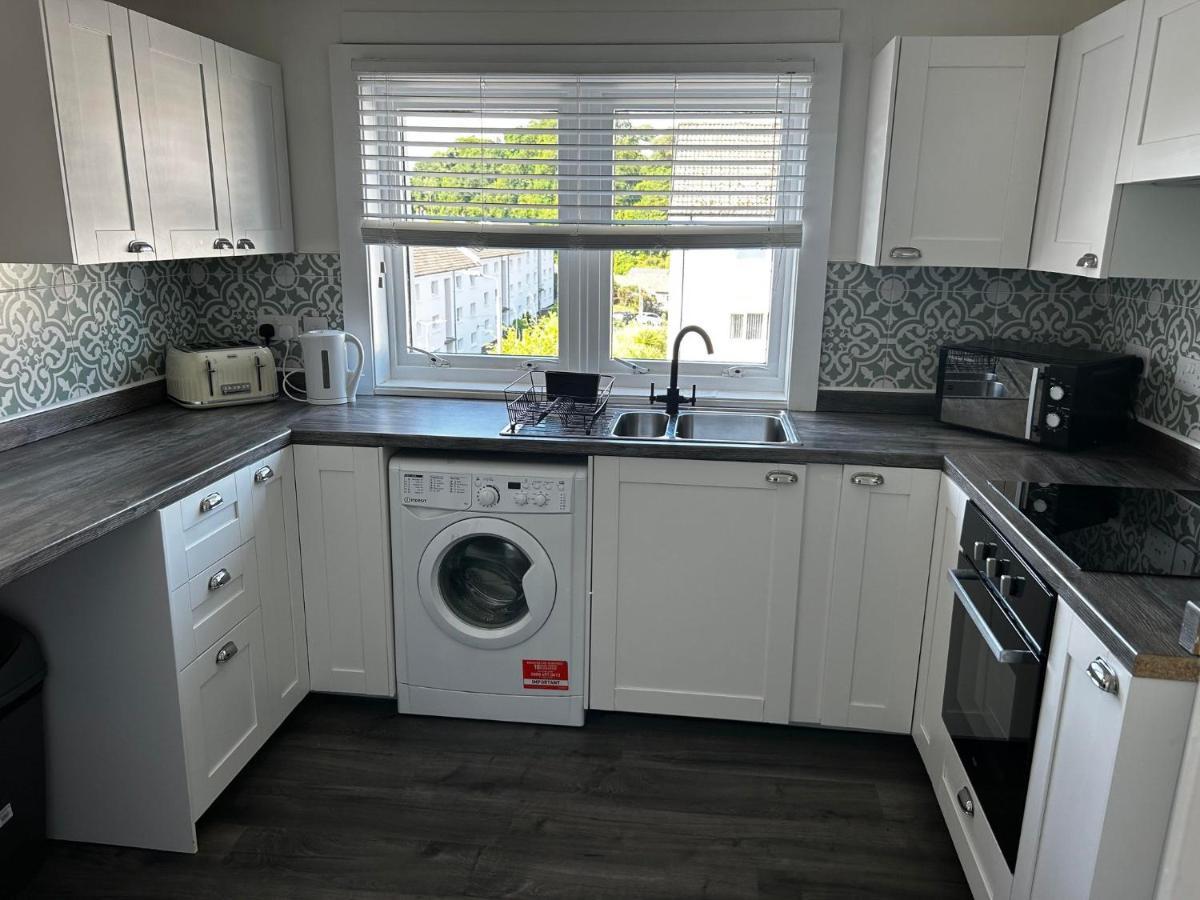 Entire Modern Apartment In Oban With Balcony Екстериор снимка