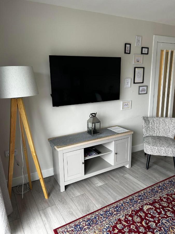Entire Modern Apartment In Oban With Balcony Екстериор снимка